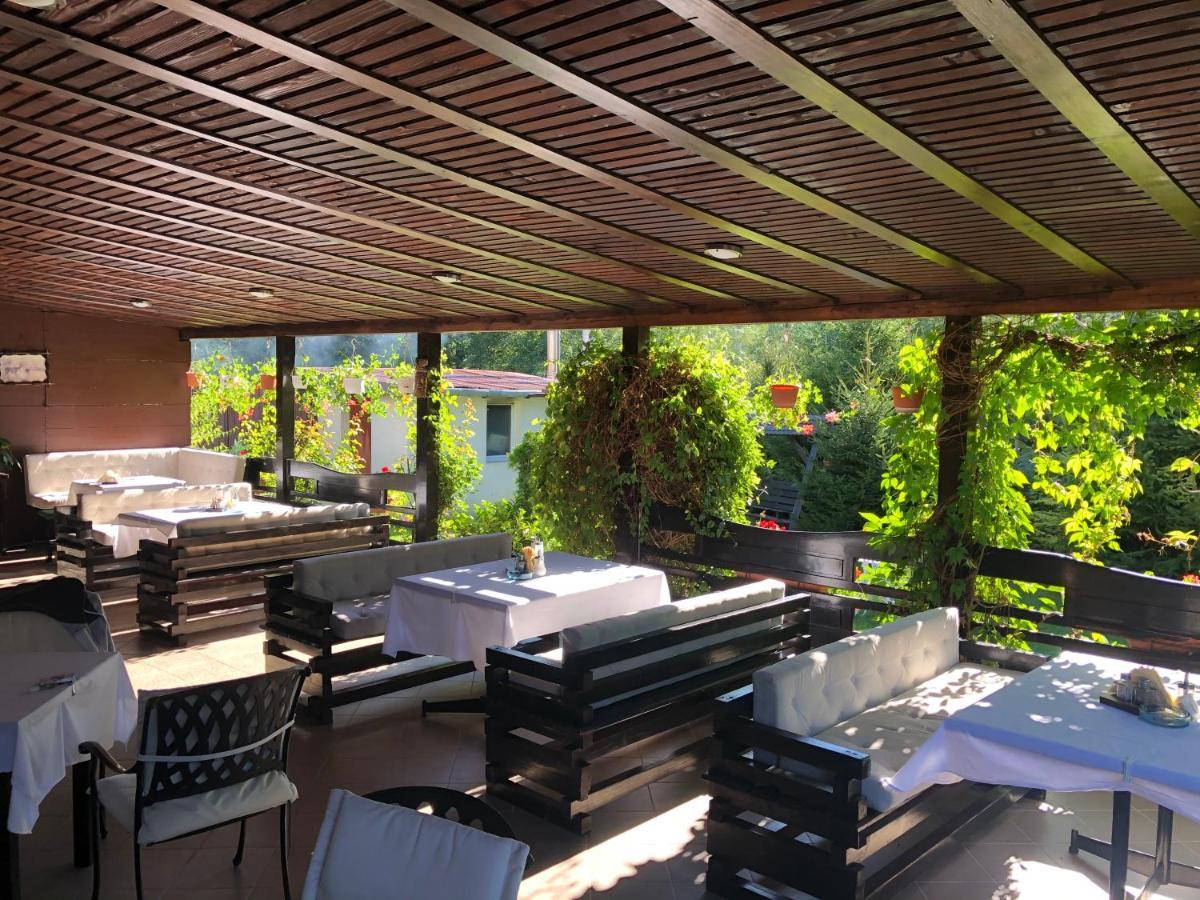 Hotel Boutique Garden Resort By Brancoveanu Moieciu de Jos Exterior foto
