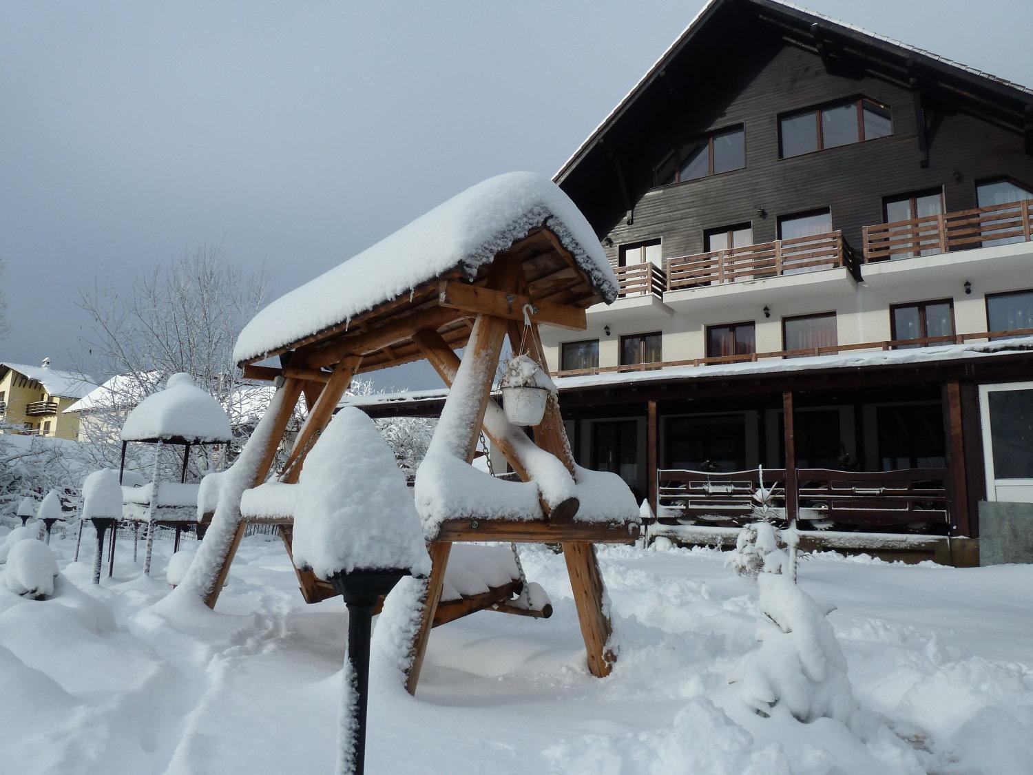 Hotel Boutique Garden Resort By Brancoveanu Moieciu de Jos Exterior foto